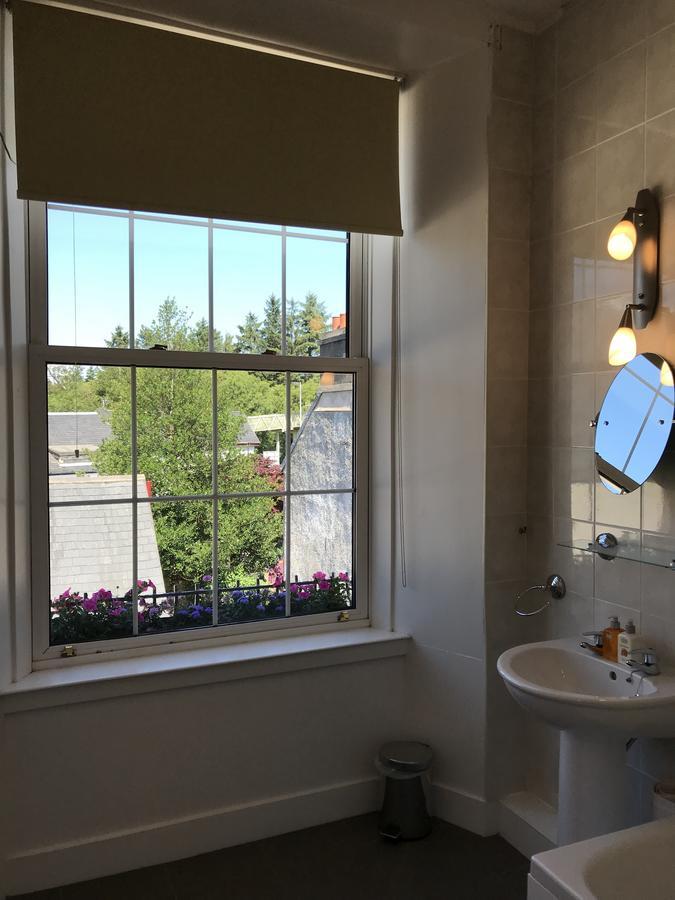 Inverkip Hotel Luaran gambar